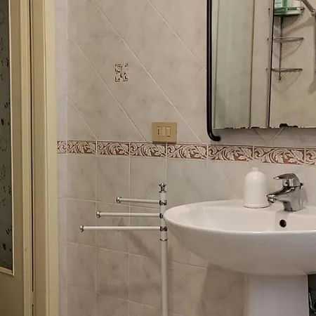 Cisanello Rent Guest house *